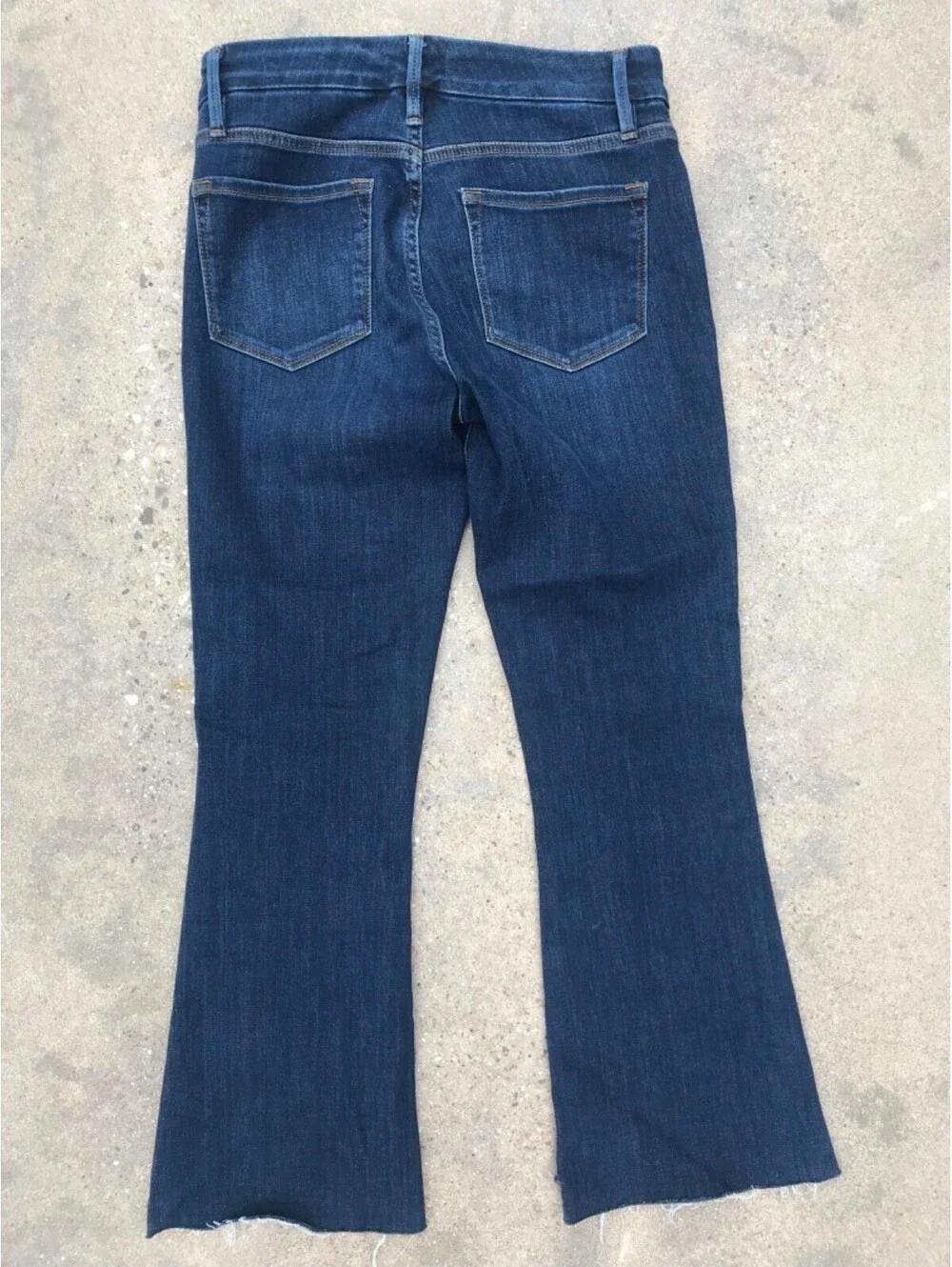 FRAME Le Crop Mini Boot Jeans Size 27 Dark Blue Denim Raw Cut Off Center Hem